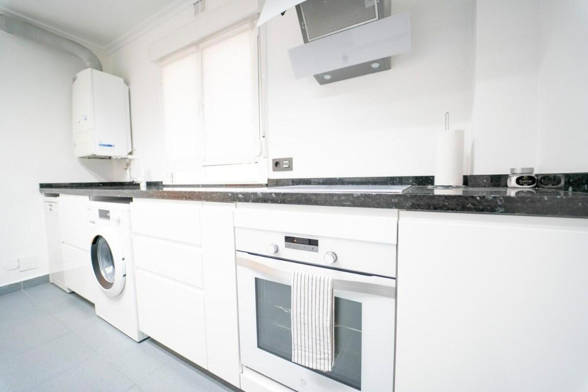Apartamento Avenida De Castilla Gijón Kültér fotó